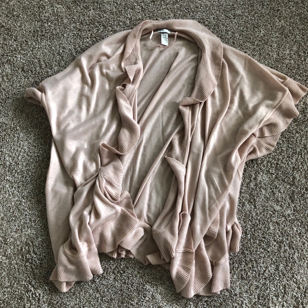 Nordstrom Rack Ruffled Shawl